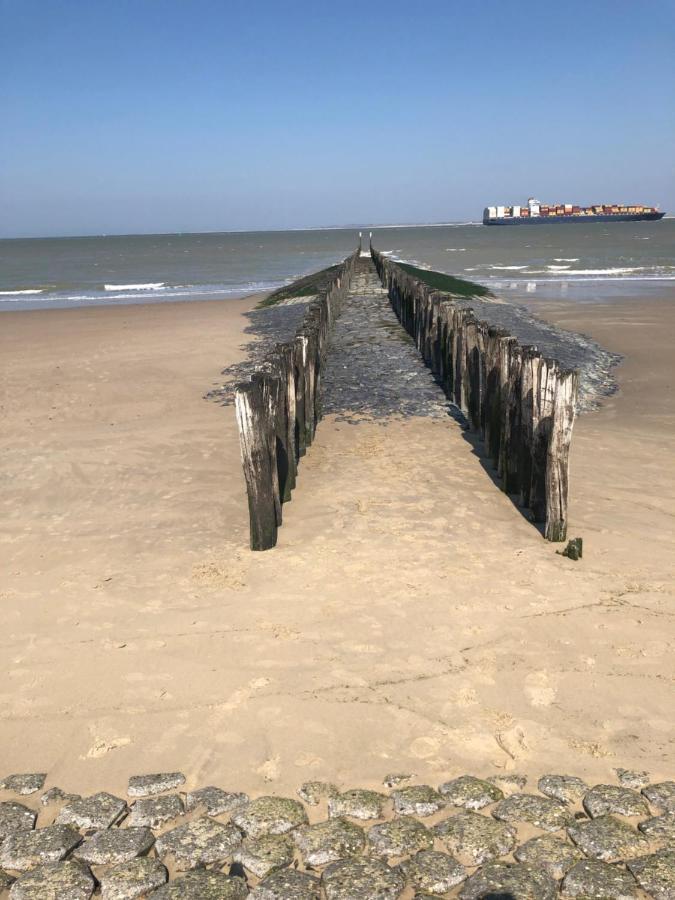 Appartement De Graanzolder Aan Zeeuwse Kust Hoofdplaat Luaran gambar