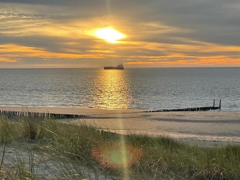 Appartement De Graanzolder Aan Zeeuwse Kust Hoofdplaat Luaran gambar