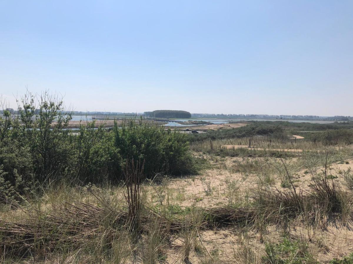 Appartement De Graanzolder Aan Zeeuwse Kust Hoofdplaat Luaran gambar