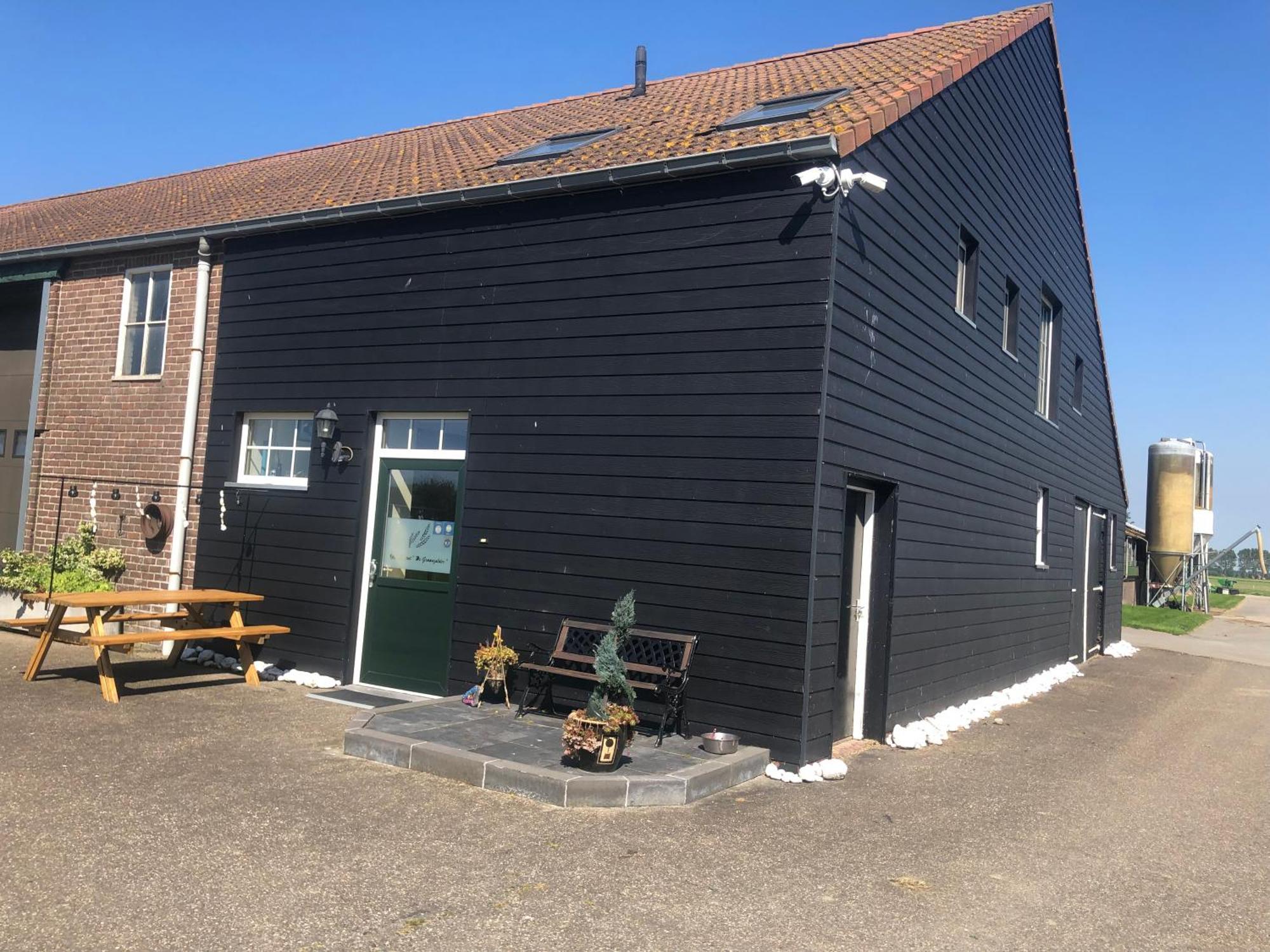 Appartement De Graanzolder Aan Zeeuwse Kust Hoofdplaat Luaran gambar